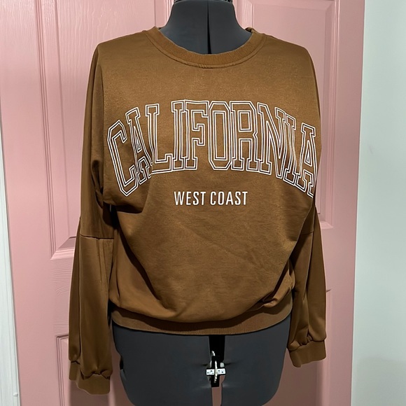 ✨EUC✨SHEIN “California” Brown Long-Sleeved Top (Thin Sweatshirt) - Large - Picture 3 of 4